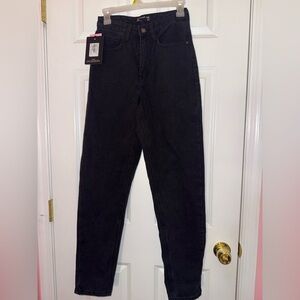 PrettyLittleThing Black Boyfriend Jeans